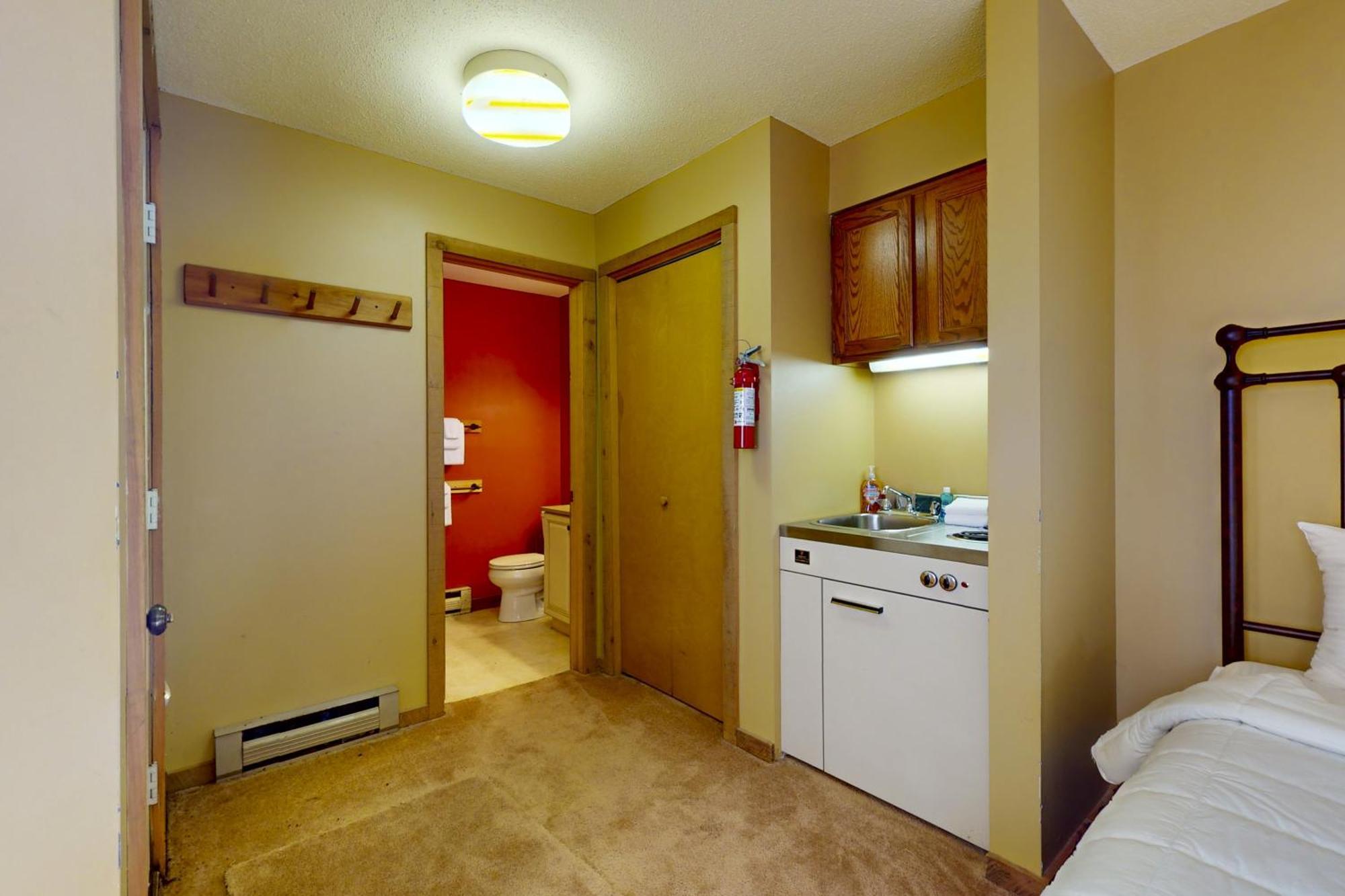 Kettle Brook I4 Apartment Ludlow Exterior photo