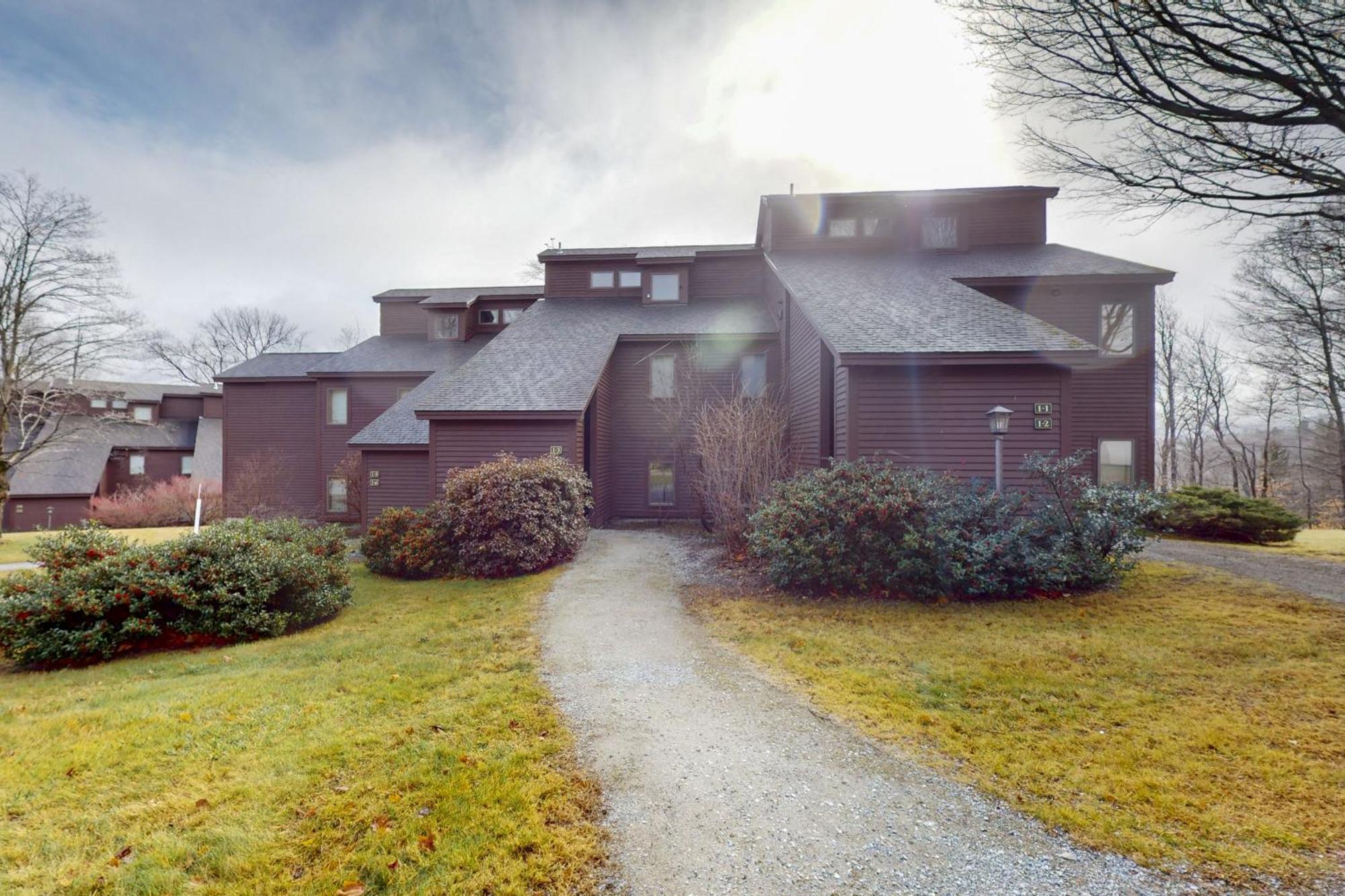 Kettle Brook I4 Apartment Ludlow Exterior photo